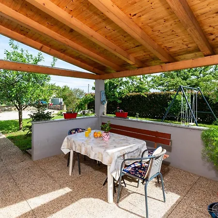 Apartman Jani * بوريتش